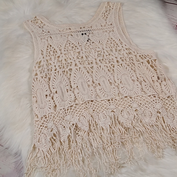 Forever 21 Tops - Crochet fringe festival crop top 100% cotto